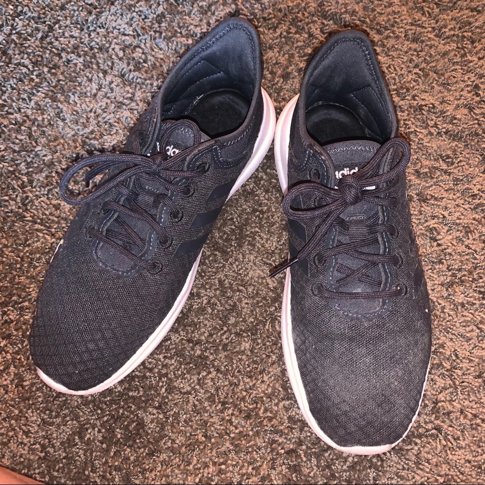 black adidas cloud foam sneakers - size 7